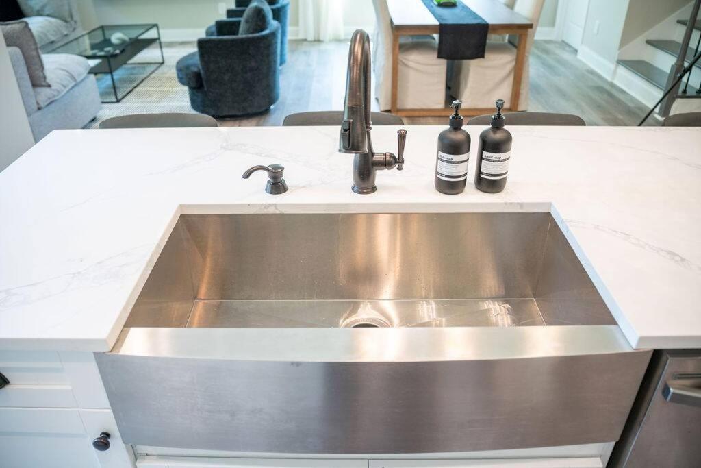 Brand New: Urban Oasis 5 Min From Mercedes Benz Atlanta Exteriör bild