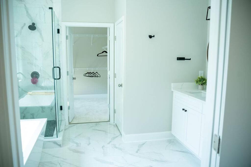 Brand New: Urban Oasis 5 Min From Mercedes Benz Atlanta Exteriör bild
