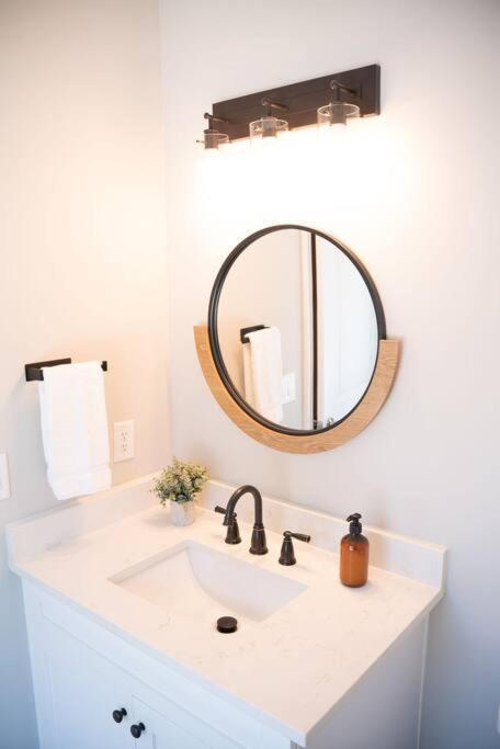 Brand New: Urban Oasis 5 Min From Mercedes Benz Atlanta Exteriör bild